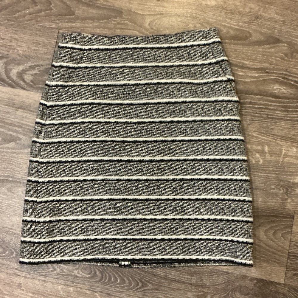 Ann Taylor Black and Cream Striped Mini Skirt
